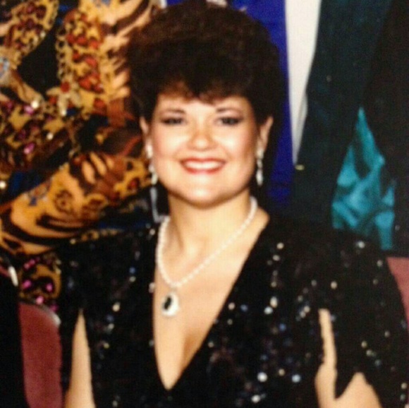 Meet your Posher, Susan - Picture 1 of 3